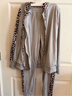 Woman’s Small 2 Piece Track Suit Grey and Leopard/Cheetah
